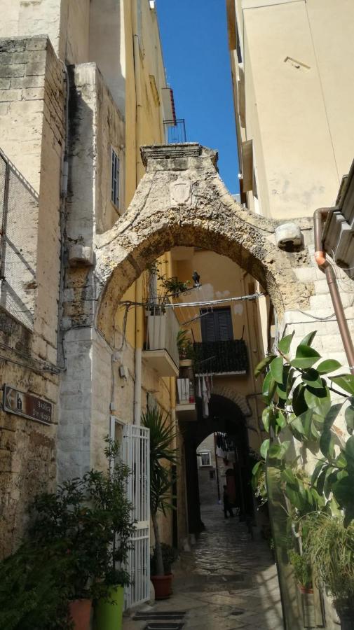 Arco Di Levante Bari Bagian luar foto